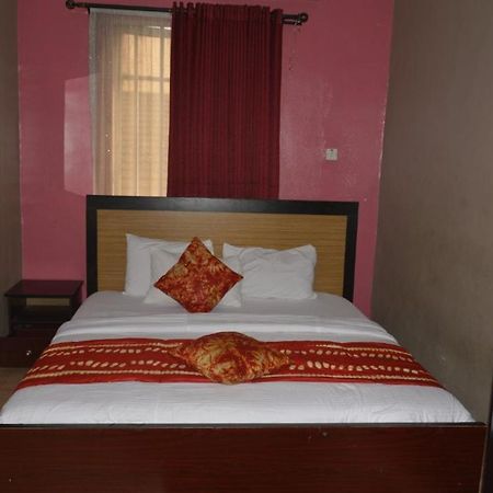 Esporta Suites Yaba Lagos Zewnętrze zdjęcie