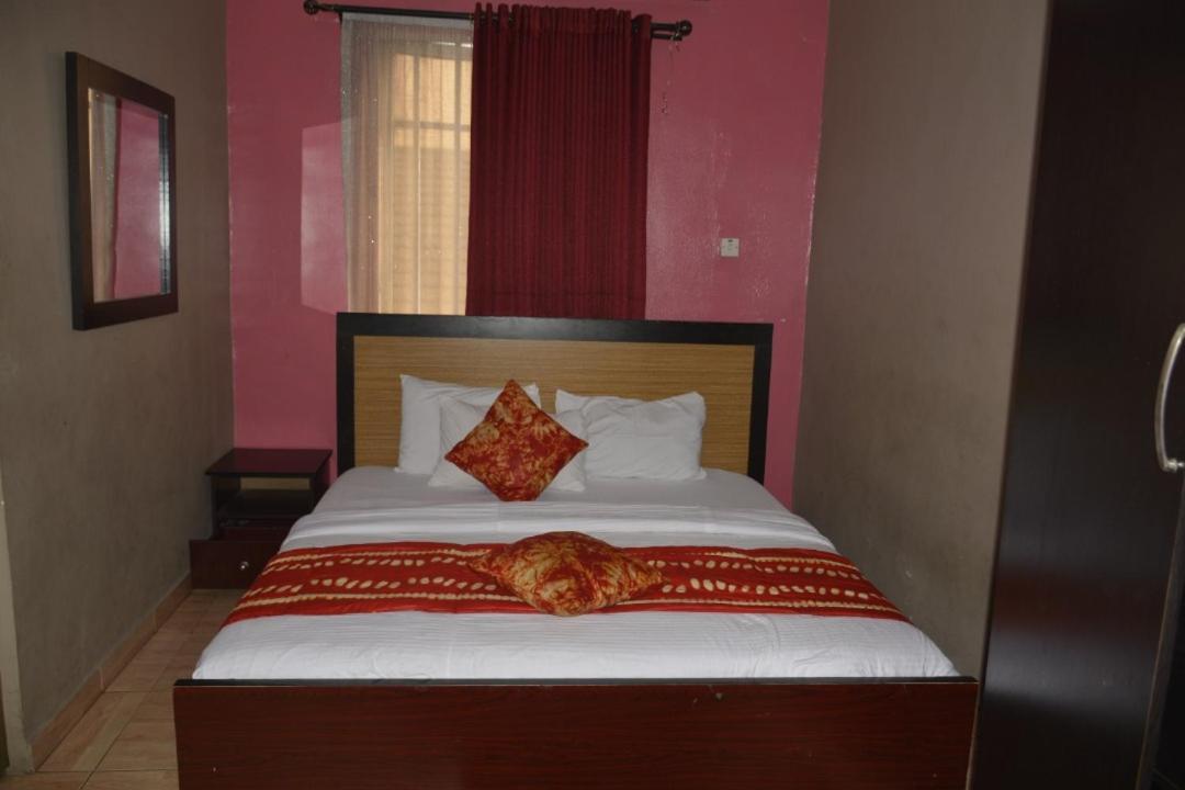 Esporta Suites Yaba Lagos Zewnętrze zdjęcie
