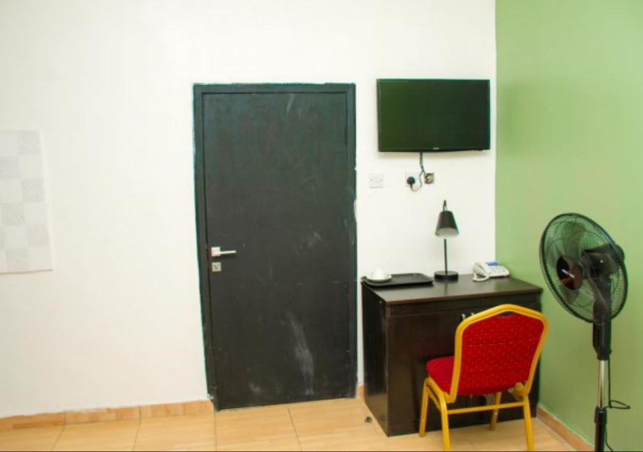 Esporta Suites Yaba Lagos Zewnętrze zdjęcie